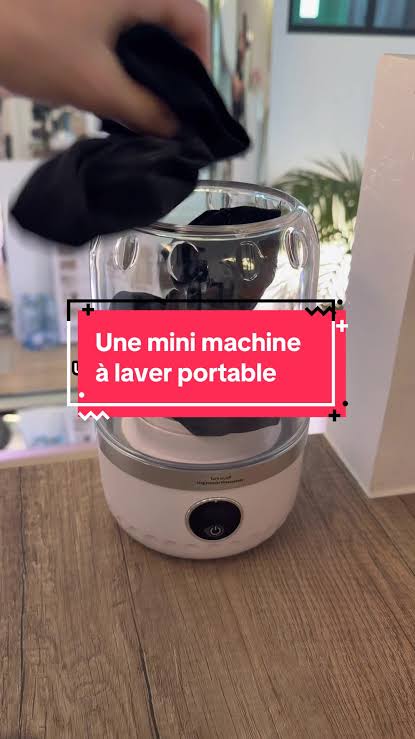 Découvrez notre mini machine à laver portable !