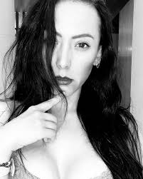 Zaira Contreras's Instagram, Twitter & Facebook