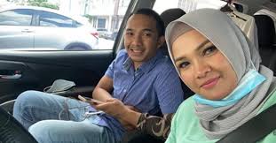Azal casting sampai nak pukul. Adakah Yang Sanggup Zarina Zainuddin Sedia Bayar Gaji Bakal Menantu