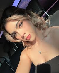 Annette Miramontes's Instagram, Twitter & Facebook