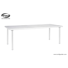 Vous garantir le bon achat, on y travaille tous les jours. Table Bois Table De Jardin Et Chaise Leroy Merlin
