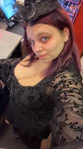 Single looking for someone looking for long term