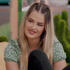 tô morrendo de amores com a floflô vestida igual a yasmin 🥺🤏🏻