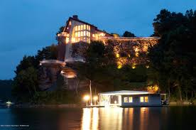 Justin Dyar Cullman Alabama Of All Places Yep There S Money In Cullman Smith Lake Alabama Lake Lake House