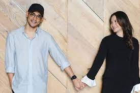 Rossa feat afgan kamu yang kutunggu official video clip. Avoiding Crying Rossa Got Prank Afgan On Indonesian Idol Because I Don T Cry The Jury Failed Archyworldys