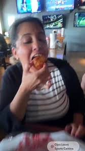 Ojos Locos Sports Cantina