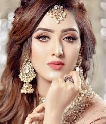 Indian Bridal Photo Shoot Poses Ideas And Images Pakistani Bridal Makeup Indian Bridal Photos Bridal Makeup Images