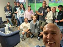 Dan Verrill's Instagram, Twitter & Facebook