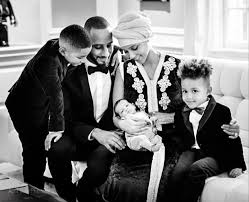He donates the money he earns from his paintings to the children's cancer & blood foundation. Alicia Keys Erstes Bild Von Baby Genesis Ok Magazin