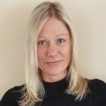 Amanda Holst's Instagram, Twitter & Facebook