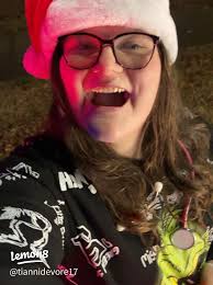 Get to Know Lauren DeVore: Insights from a Singer/Songwriter ✨