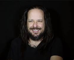 Jonathan Davis looks like metal Ted Cruz.