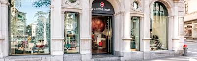 A recognised designer of women's footwear with a cult following across the globe. Victorinox Store In Berlin Berlin Vsb T13b