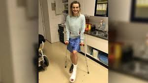 Zpěvačka, herečka a milovnice jógy ivana jirešová (43), kterou diváci znají především jako barmanku lucii wagnerovou z. Na Divadlo Musi Na Nejakou Dobu Zapomenout Ivana Jiresova Si Privodila Vazny Uraz Co Se Ji Stalo Super Cz