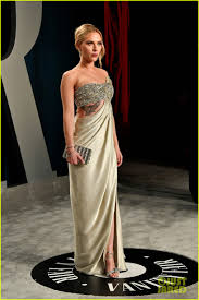 Mar 29, 2018 · scarlett johansson was born in new york city on november 22, 1984. Scarlett Johansson Shows Off Tattoos In Oscars Party 2020 Dress Photo 4434992 2020 Oscars Parties Colin Jost Scarlett Johansson Pictures Just Jared