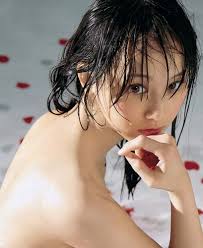 松井玲奈 ヌード画像 乳首見えそうな胸チラと入浴セミヌードがエロくてたまらん - 裏ピク