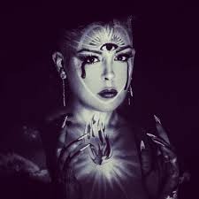 Nina McNeely (@ninamcneely) • Instagram photos and videos