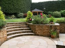 Die sanierung von treppenstufen ist für eigenheimbesitzer immer eine unangenehme aufgabe. Tolle Gartenideen Mit Treppen Die Das Exterieur Schoner Machen