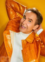 Jeff Koons's Instagram, Twitter & Facebook