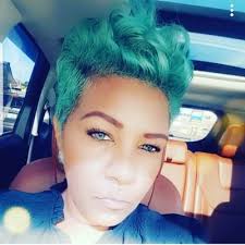 Vanessa Simmonds (@NessieSimmonds)