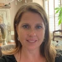 Gretchen Arthur's Instagram, Twitter & Facebook