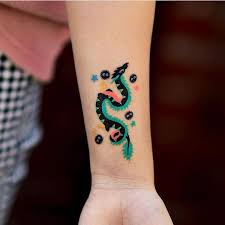 Where They Tatt On Instagram Tattoo Tattoos Resident Handpoked Haku From Spiritedaway Hello Seoul Korea Pattern Tattoo Tattoos Minimalist Tattoo
