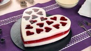 Hallo ihr lieben,wie man eine richtige schöne torte in herzform backt, auch wenn man keine backform dafür hat zeige ich euch in diesem video.ich habe bisher. Einfaches Rezept Zum Muttertag Wackelpudding Mit Vanillesosse