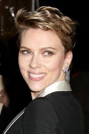 Oct 17, 2019 · this is a wavy bob hairstyle. 10 Chic Bob And Pixies Showcased By Scarlett Johansson Short Hair