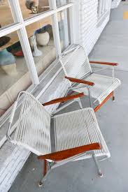 A Pair Of Immaculate Vintage Folding Chairs By The Telescope Company These Chairs Are Fantastic In 2020 Vintage Patio Furniture Mid Century Furnishings Folding Chair