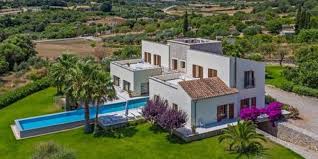 It's hot in spain, but and this year saw an even bigger twist to the format, with the girls heading to casa amor instead of the boys. Love Island 2019 To Scrap Casa Amor For Bigger Twists Spinsouthwest