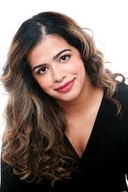 Daphne Hart's Instagram, Twitter & Facebook