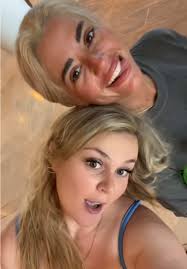 Guys I miss bestie 🥲 @Amanda 🦖