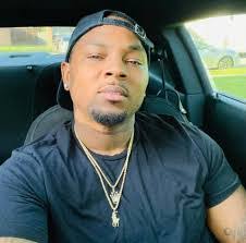 Derrick Russaw's Instagram, Twitter & Facebook