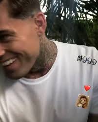 He was born in hammersmith, london, england and is of scottish and israeli descent. Stephen James On Instagram Whoiselijah Mellowyellowbcn Whoiselijah Whoiselijah Stephen Hendry Jame Stephen James Model Stephen James James D Arcy