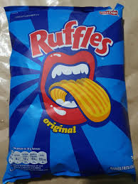 To move or lift (something) so that it is no longer smooth. Ruffles Elma Chips 30 G