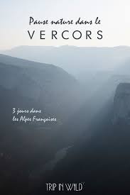 En ce sens, la visite du mémorial de la résistance en vercors est tout simplement incontournable dans la mesure où cette région a été un haut lieu de de plus, il vous appartient également de partir à la découverte de l'habitat traditionnel présent dans le massif du vercors puis de visiter l'abbaye de. 3 Jours Dans Les Montagnes Du Vercors En Ete Trip In Wild Blog Voyage Randonnee Vercors Vercors Tourisme En France