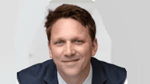 Adrian Benoit's Instagram, Twitter & Facebook