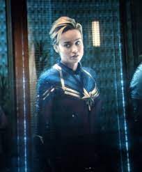 There are many popular celebrities with wavy or curly hair like carol burnett, jennifer aniston, sal mineo, jessica alba, meg ryan. Pin By Elisha Dora On Brie Larson Captain Marvel Carol Danvers Captain Marvel Marvel Movies