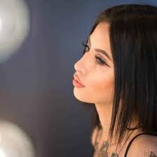 Karla Blackburn's Instagram, Twitter & Facebook