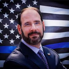 Other than the very last terrible season of Brooklyn 99 (I like to pretend  it doesn't exist), André's portrayal of Captain Holt was hilarious and  brought a lot of cops a lot