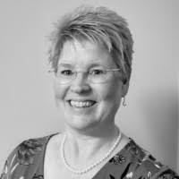 Lori Blalock's Instagram, Twitter & Facebook