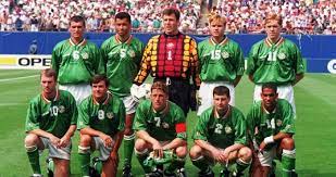The home shirt worn by ireland at the 1994 world cup, their second consecutive appearance in the tournament. Roy Keane Shares Brilliant Story About Ireland S Team Hotel Usa 94 Joe Co Uk