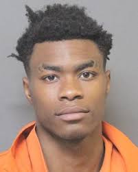 UPDATE 5/13/2022 ROBINSON was arrested by the US Marshals in Texas  ******************************************************** FUGITIVE WANTED  Investigators with the Baton Rouge Police Department are searching for the  whereabouts of TOBY ROBINSON ...