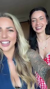 Jackie Hoff's Instagram, Twitter & Facebook