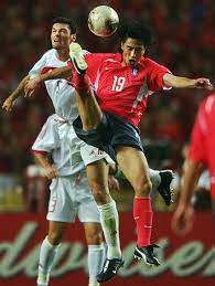 South Korea 2 Turkey 3 In 2002 In Daegu Alpay Ozalan And Ahn Jung Hwan In Aerial Battle In The 3rd Place Play Off Worldcu World Cup Final Cup Final World Cup