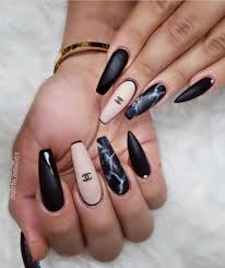 In this short read, you will find interesting ideas to play around with when having short acrylic nails. Chanel Nails Long Acrylic Nails Coffin Chanel Nails Chanel Nails Design
