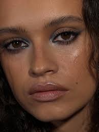 this look 🥵 creative smokey for @eweiina_beauty_room Individual  Masterclass for Make-up Artist