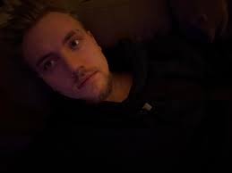 When life gets harder challenge yourself to become stronger 🫶