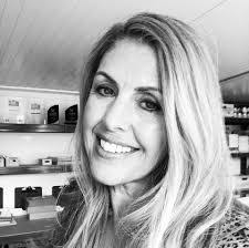 Joanna Miller's Instagram, Twitter & Facebook