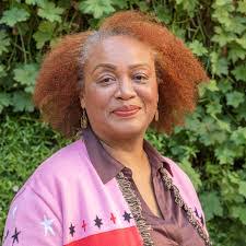 Annette Fisher's Instagram, Twitter & Facebook